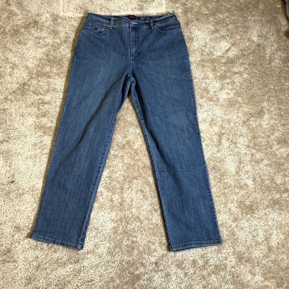 Gloria Vanderbilt Denim - Gloria Vanderbilt Amanda Jeans Size 14 Short